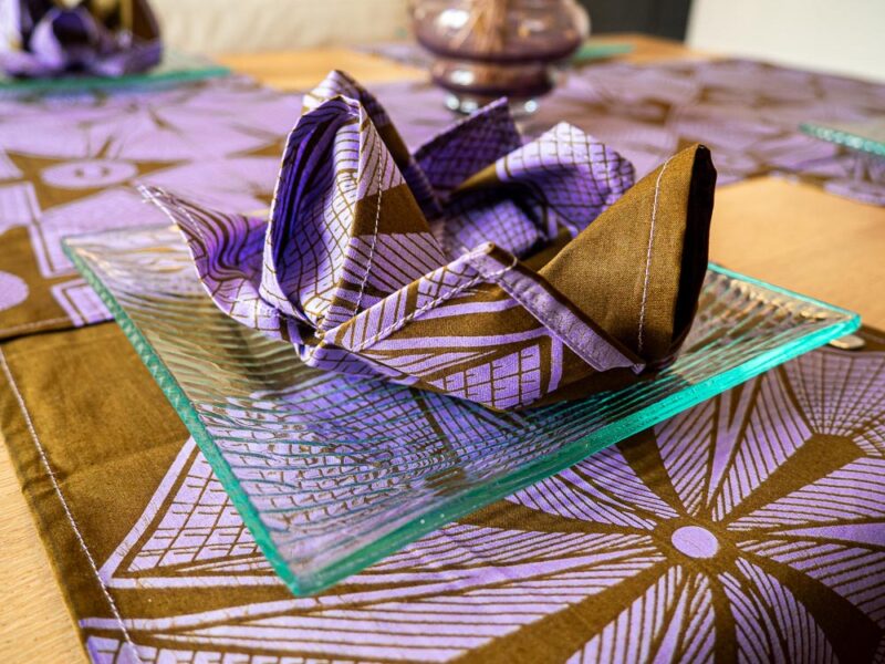 Set de table, serviette et chemin de table bogolan violet et noir