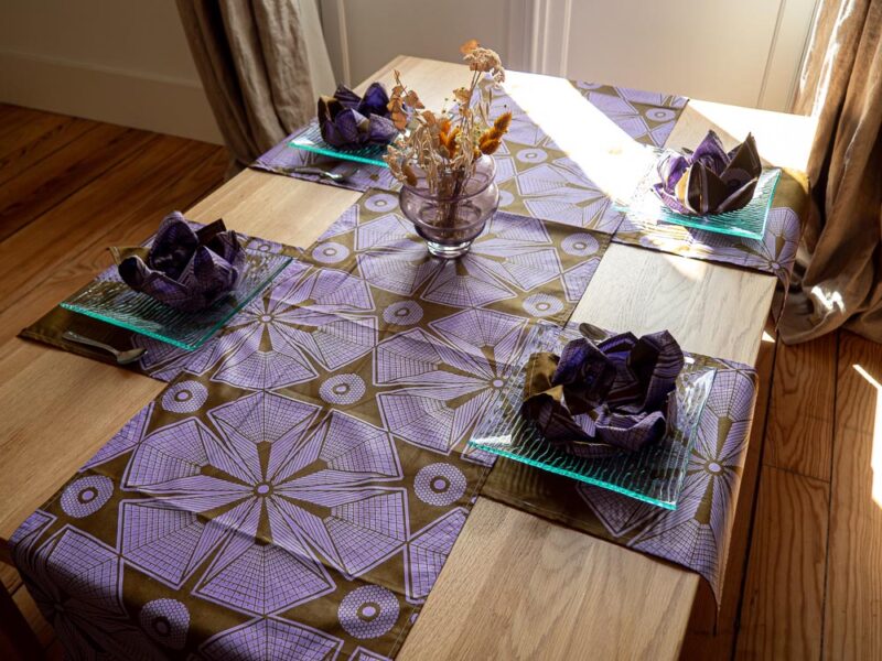 Set de table, serviette et chemin de table bogolan violet et noir