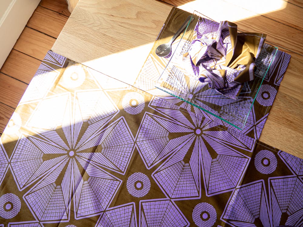 Set de table, serviette et chemin de table bogolan violet et noir