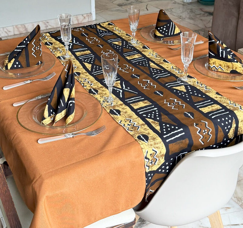 Parure Nappe Déperlante Automne Bogolan et serviettes assorties