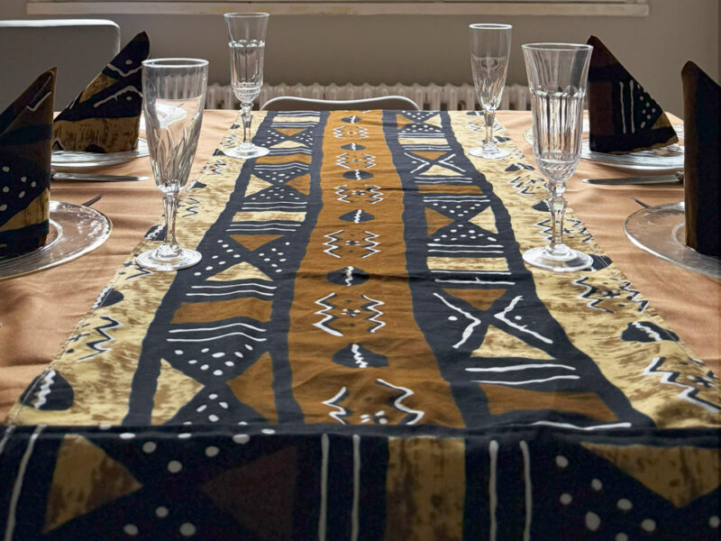 Parure Nappe Déperlante Automne Bogolan et serviettes assorties – Image 4