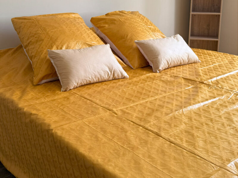 Parure Bazin riche 3 pièces Housse de couette Unie Bicolore Miel doré et Blanc