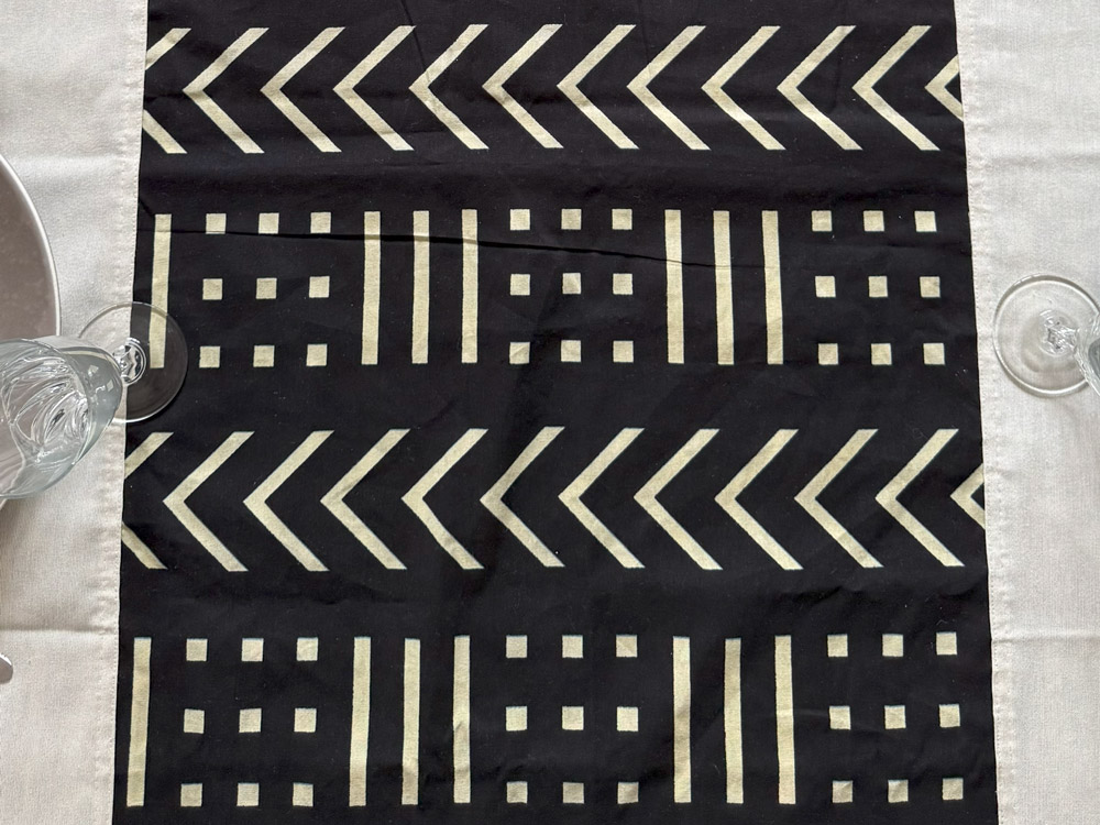 nappe-deperlante-bogolan-noir-et-blanche